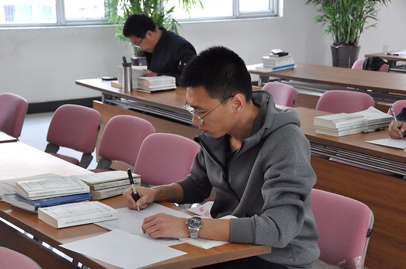 7.我院第四届职业技能竞赛开幕4.2-4.jpg